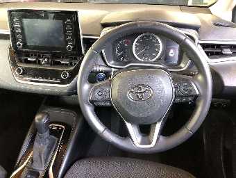 TOYOTA COROLLA TOURING 2020 Image 6