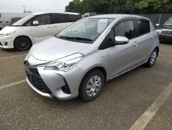 TOYOTA VITZ 2017 Image 1