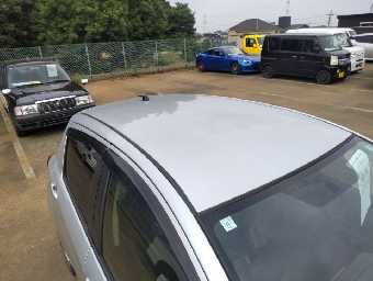 TOYOTA VITZ 2017 Image 5