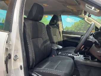 TOYOTA HILUX 4WD 2023 Image 8