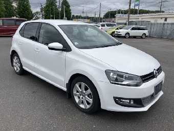 VOLKSWAGEN POLO 2012 Image 5