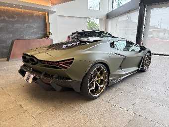 LAMBORGHINI REVUELTO 2025 Image 15