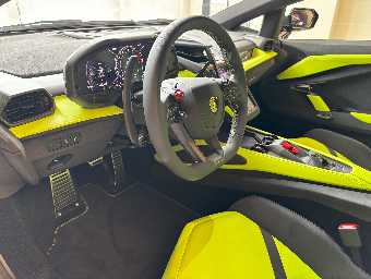 LAMBORGHINI REVUELTO 2025 Image 27