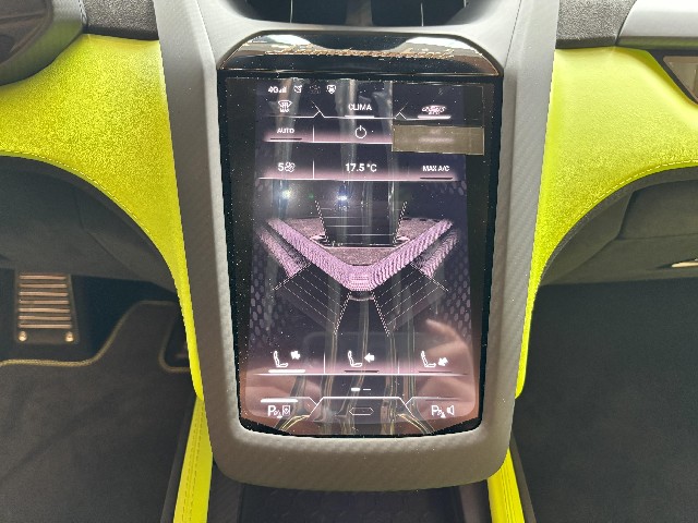 LAMBORGHINI REVUELTO 2025 Image 46