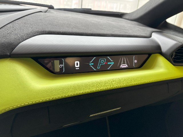 LAMBORGHINI REVUELTO 2025 Image 47