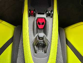 LAMBORGHINI REVUELTO 2025 Image 42