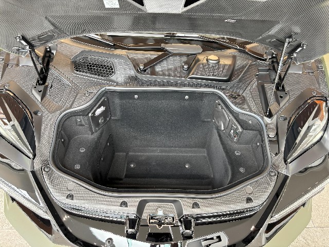 LAMBORGHINI REVUELTO 2025 Image 51