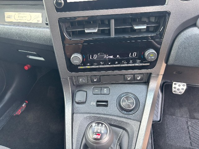 TOYOTA GR YARIS 2024 Image 22