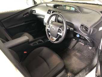 TOYOTA PRIUS 2018 Image 7