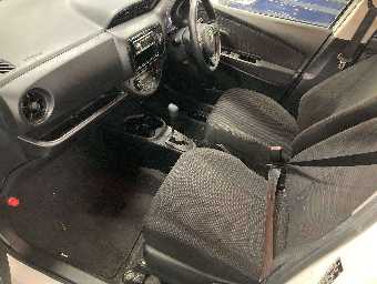 TOYOTA VITZ 2019 Image 11