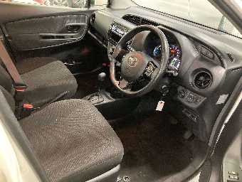TOYOTA VITZ 2019 Image 7