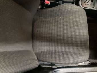 TOYOTA VITZ 2019 Image 8