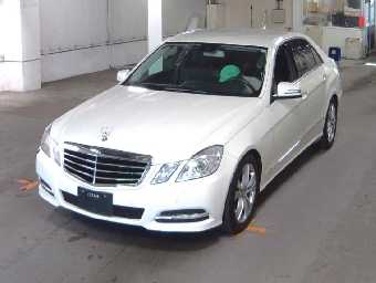 MERCEDES BENZ E CLASS 2011 Image 1
