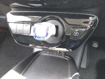 TOYOTA PRIUS 2019 Image 11