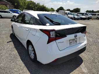 TOYOTA PRIUS 2019 Image 4