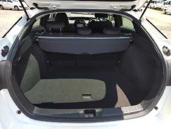 TOYOTA PRIUS 2019 Image 7