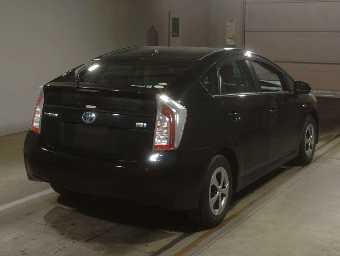 TOYOTA PRIUS 2014 Image 2