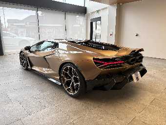LAMBORGHINI REVUELTO 2025 Image 17