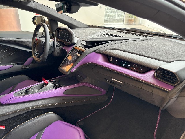 LAMBORGHINI REVUELTO 2025 Image 34