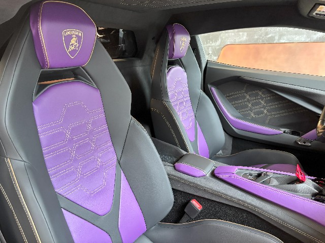 LAMBORGHINI REVUELTO 2025 Image 36