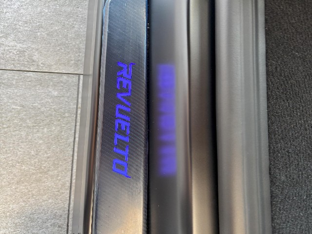 LAMBORGHINI REVUELTO 2025 Image 37