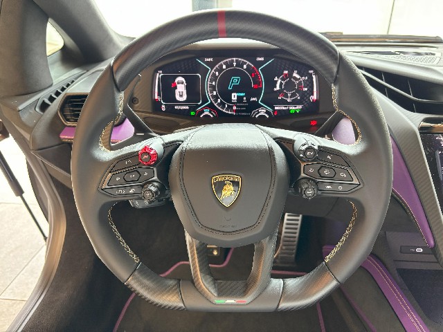 LAMBORGHINI REVUELTO 2025 Image 39