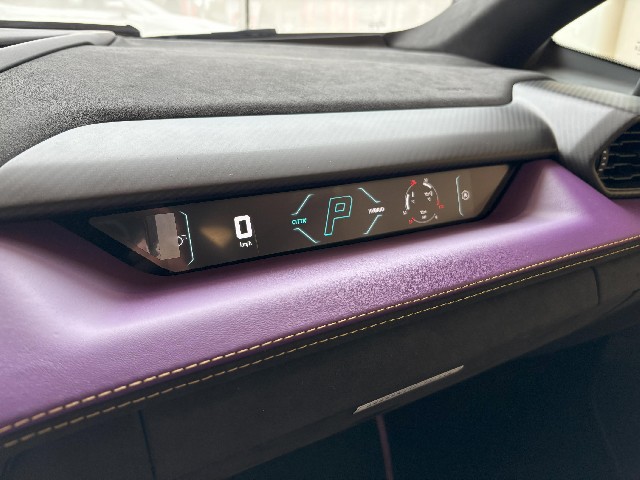 LAMBORGHINI REVUELTO 2025 Image 44