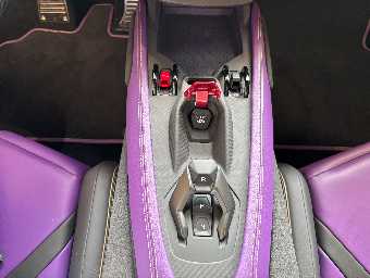 LAMBORGHINI REVUELTO 2025 Image 40