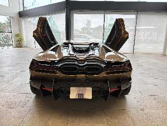 LAMBORGHINI REVUELTO 2025 Image 6
