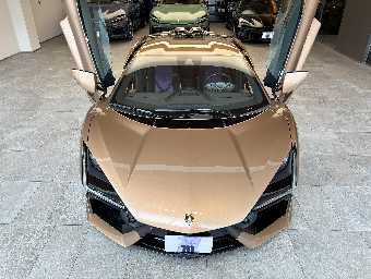 LAMBORGHINI REVUELTO 2025 Image 9