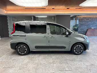 TOYOTA SIENTA 2024 Image 4