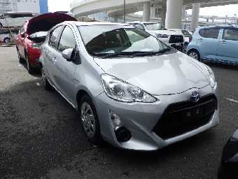 TOYOTA AQUA 2016 Image 2