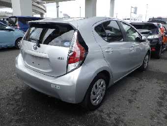 TOYOTA AQUA 2016 Image 4