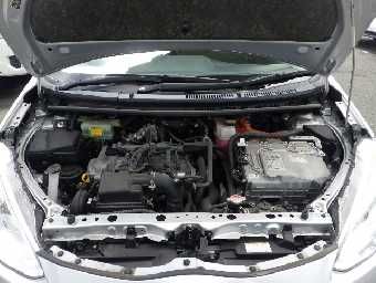 TOYOTA AQUA 2016 Image 6