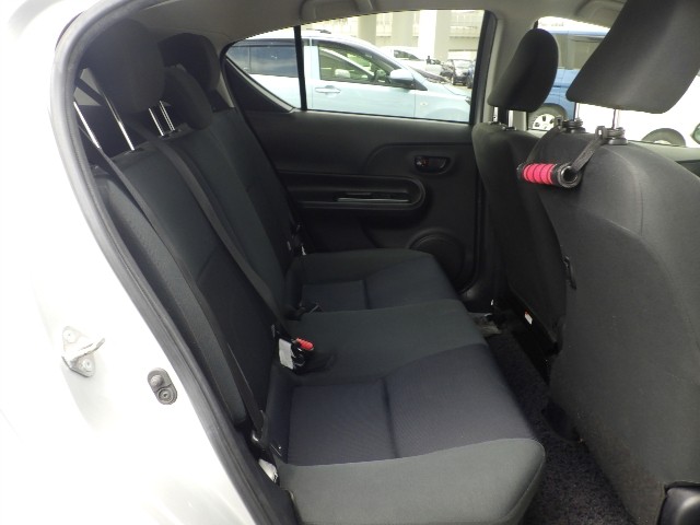 TOYOTA AQUA 2016 Image 28