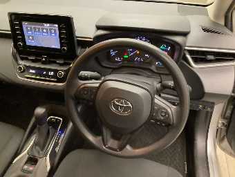 TOYOTA COROLLA TOURING 2020 Image 6