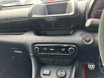 TOYOTA GR YARIS 2023 Image 4