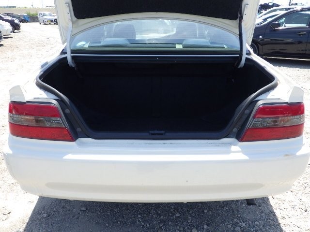 TOYOTA CHASER 1996 Image 24