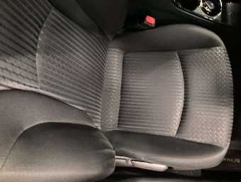 TOYOTA PRIUS 2018 Image 8