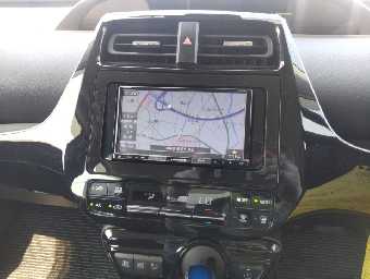 TOYOTA PRIUS 2020 Image 10