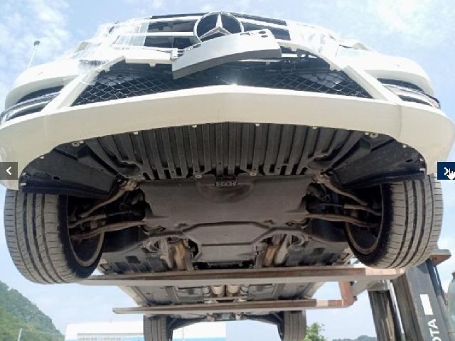 MERCEDES BENZ C CLASS 2011 Image 31