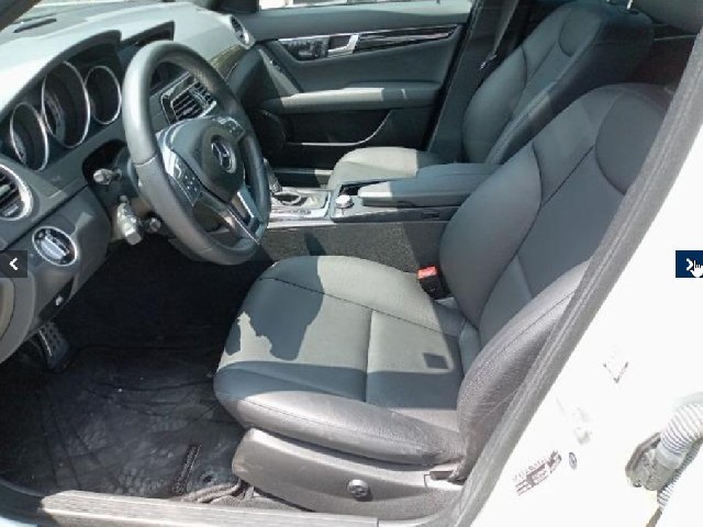 MERCEDES BENZ C CLASS 2011 Image 33