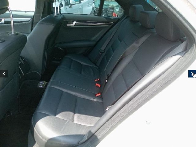 MERCEDES BENZ C CLASS 2011 Image 35