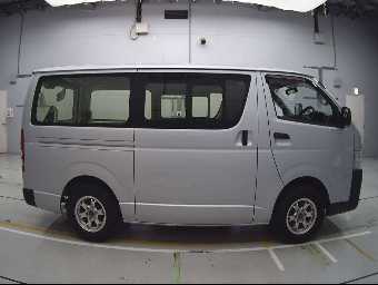 TOYOTA REGIUSACE 2017 Image 3