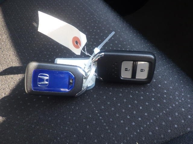 HONDA FIT HYBRID 2014 Image 19