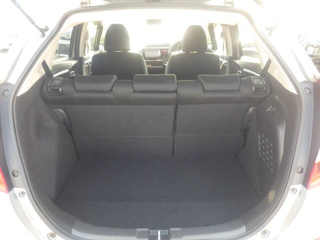 HONDA FIT HYBRID 2014 Image 26