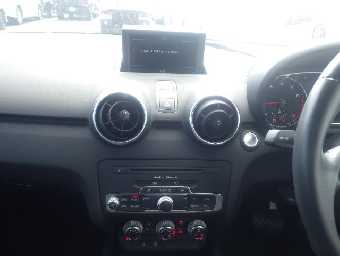 AUDI A1 2014 Image 8
