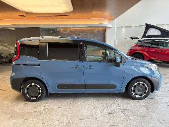 TOYOTA SIENTA 2023 Image 4
