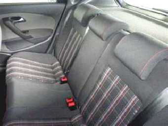 VOLKSWAGEN POLO 2012 Image 6