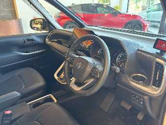 TOYOTA NOAH 2024 Image 24